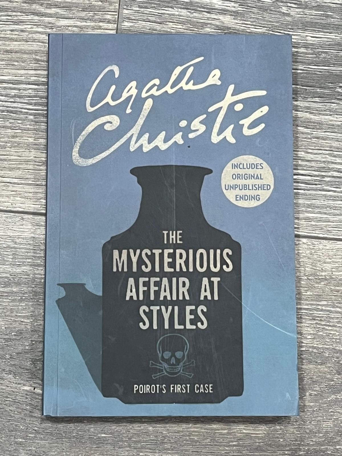 AGATHA CHRISTIE THE MYSTERIOUS AFFAIR AT STYLES BOOK 2007 11CM X 17CM
